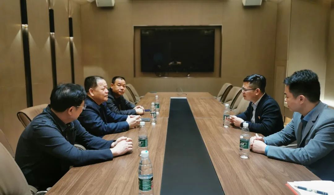 中庭黨建 | 南寧市工商聯(lián)牽線搭橋，集團(tuán)與南寧茂名商會兩新黨組織聯(lián)姻