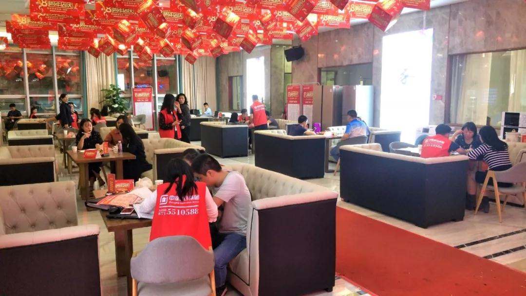 這家公司居然這么火爆，是什么吸引了他們?